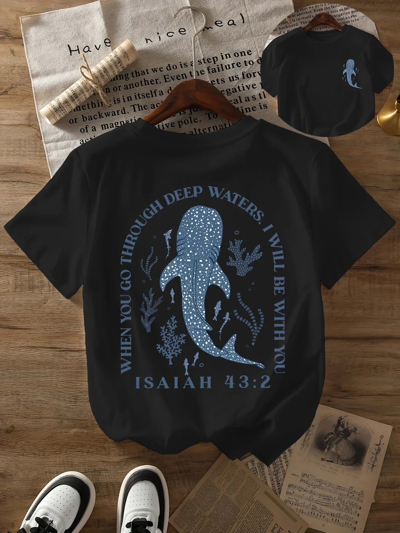 Beach Whale Shark Print T-shirt Round Neck Short Sleeves Women's Casual Tops Summer and Spring Women's T-shirt Cute Tees